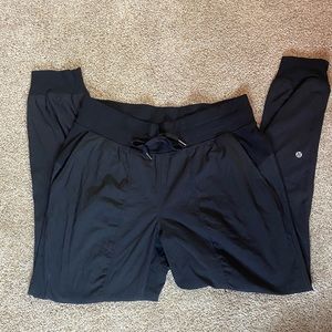 Lululemon dance studio jogger